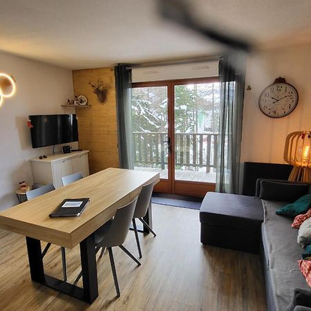 Appartement 4 A 6 Personnes - Chalets D'Aurouze - La Joue Du Loup Saint-Étienne-en-Dévoluy Dış mekan fotoğraf
